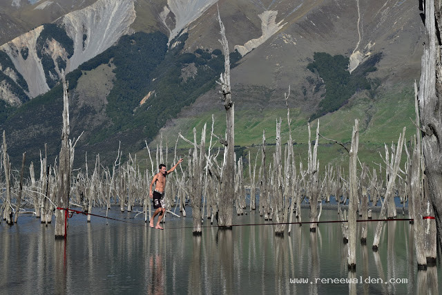 Slacklining - lines and movement