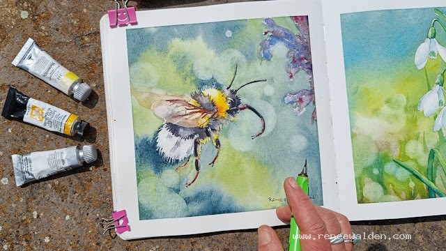 A bumblebee in watercolour
