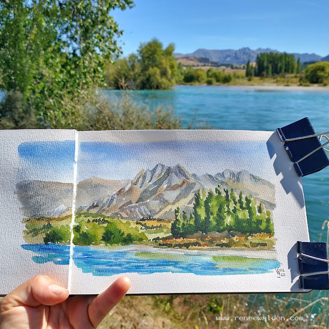 Mount Gold and the Clutha River from Albert Town