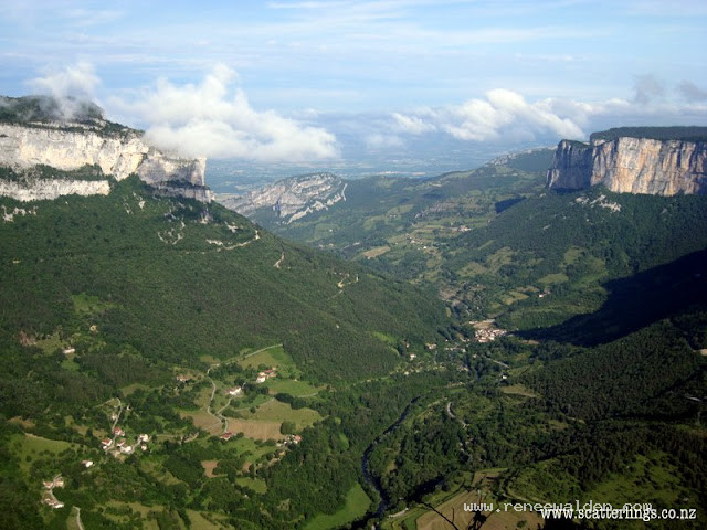 Bourne Valley with the cliffs of Presles, Vercors mountains, France